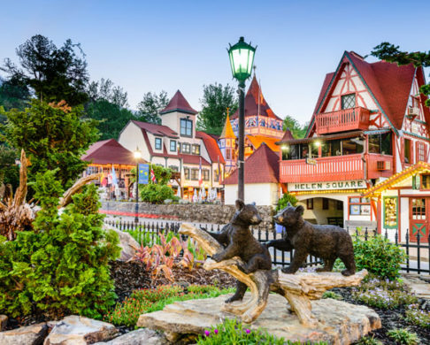 5 American Towns That Look Like European Cities